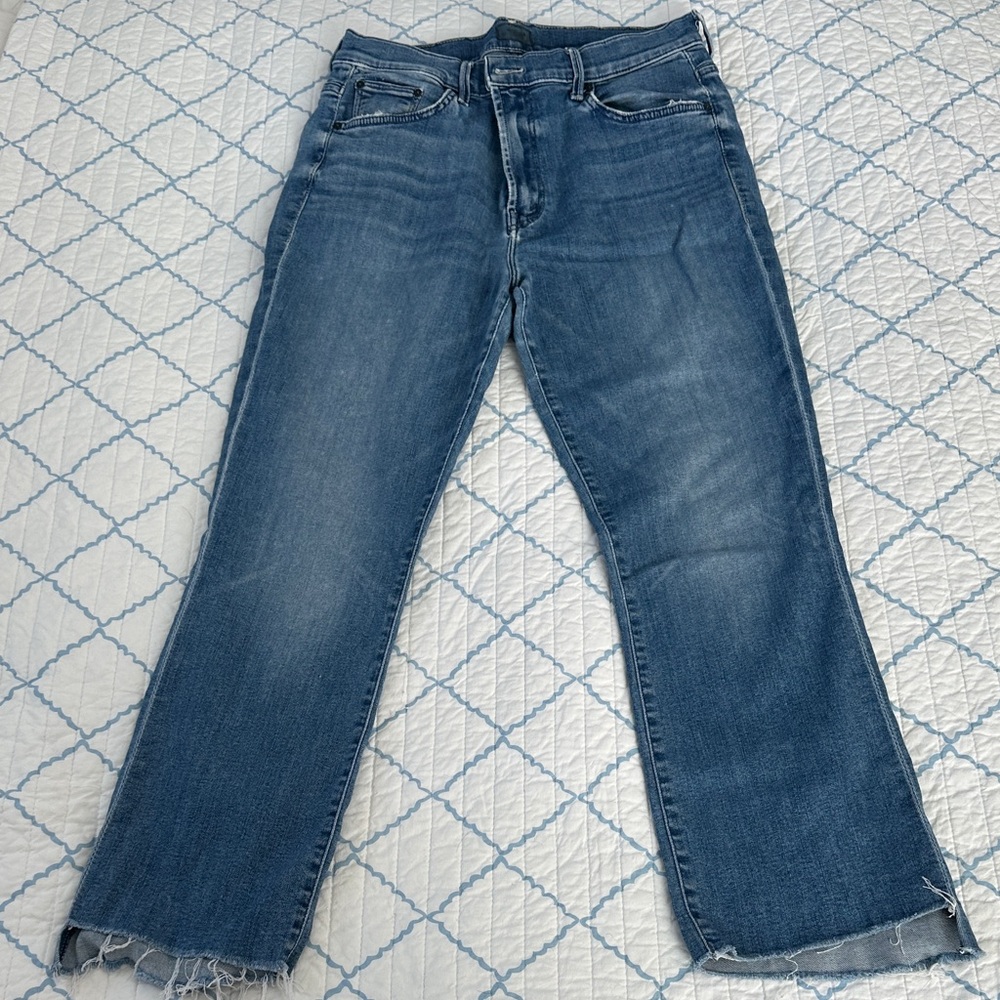 MOTHER Insider Crop Step Fray in Denim Blue